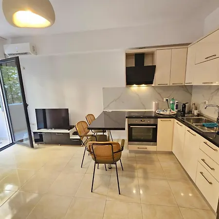 Apartment Flori Center